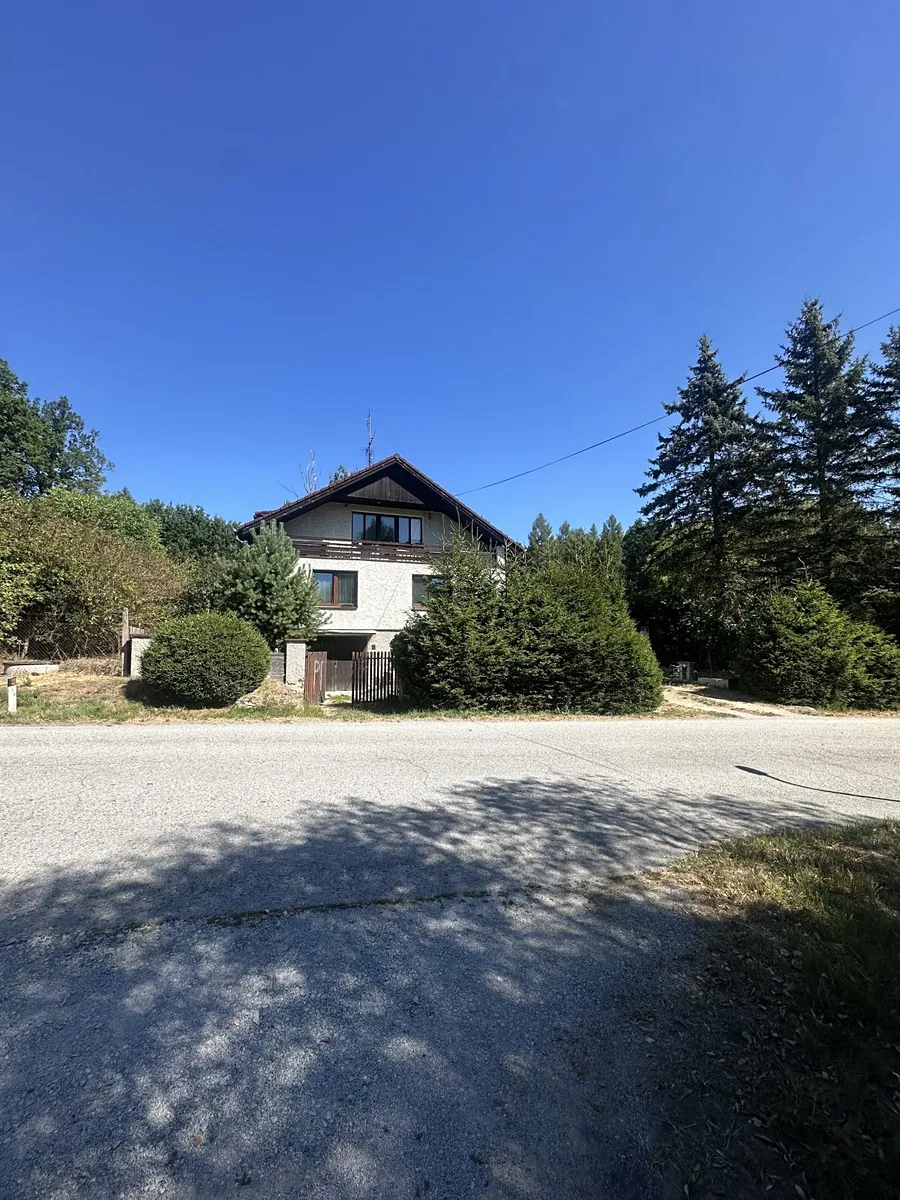 Prodej rodinného domu 160 m², pozemek 973 m²